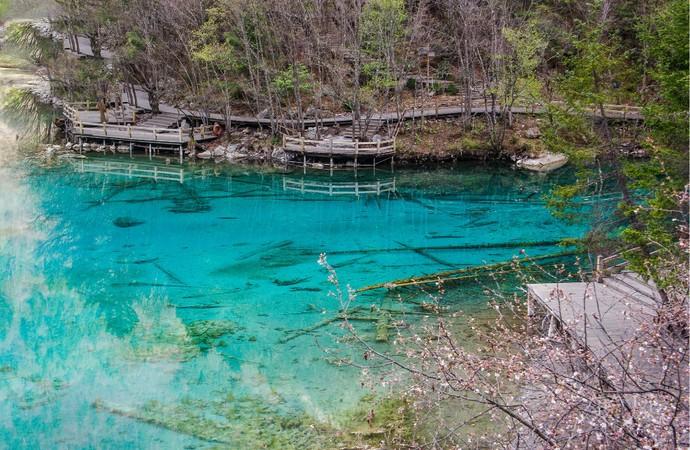 九寨沟旅游自助游攻略 九寨沟旅游多少钱 九寨沟旅游纯团玩