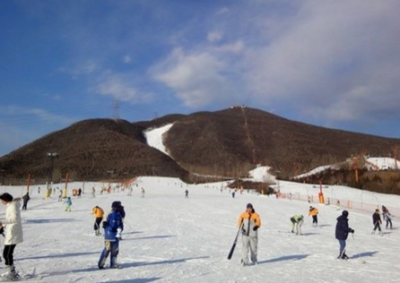 军都山滑雪场开放时间是什么时候  军都山在哪里