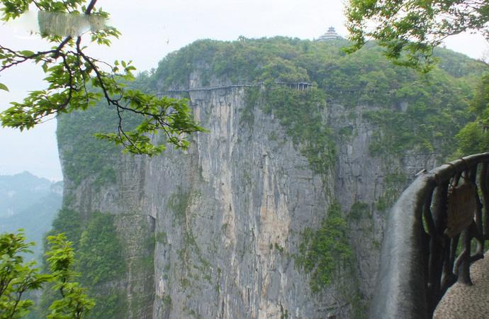 张家界天门山景区 天门山玻璃栈道 天门山在哪