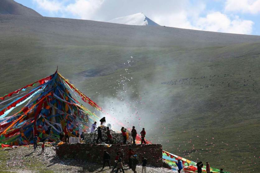 阿尼玛卿雪山景区攻略