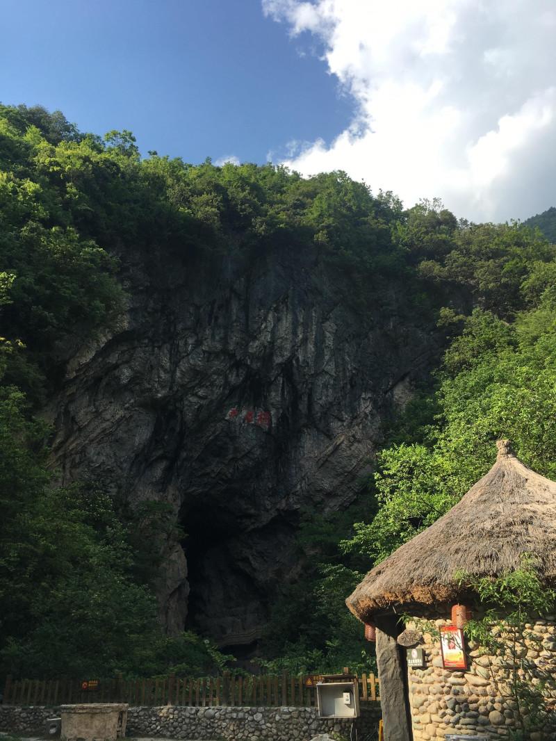 神农架有什么好玩的地方 神农架有野人吗