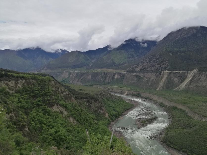 西藏自由行应该注意什么事项 西藏旅行有哪些好玩的景点