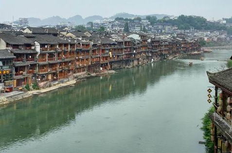 去张家界旅游大概需要多少钱 张家界旅游需要多少钱 几月份去张家界比较好