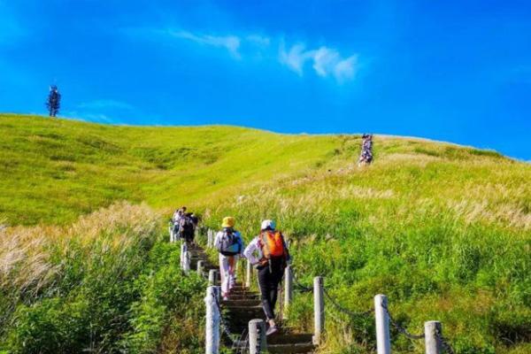 2021国庆节去武功山穿什么衣服 国庆节去武功山会不会冷