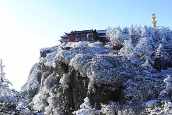 峨眉山下雪了吗2021 峨眉山下雪天能看到云海吗