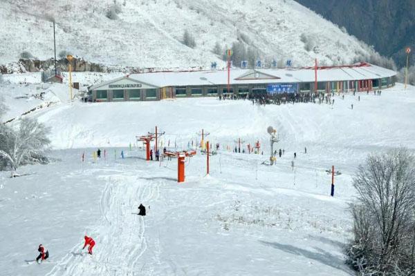 神农架滑雪场有几个 神农架滑雪场开放时间2021