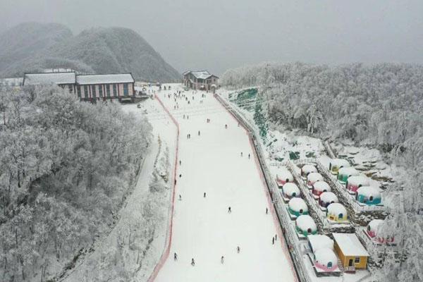 襄阳横冲国际滑雪场在哪里怎么走