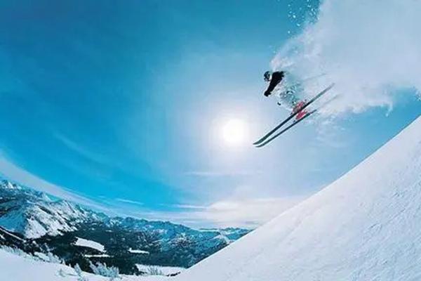 哈尔滨滑雪场几月份开放