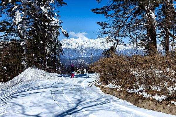 2021王岗坪贡嘎滑雪场自12月24日起正式对外开放