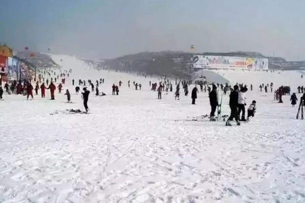 九龙滑雪场和五龙滑雪场哪个好