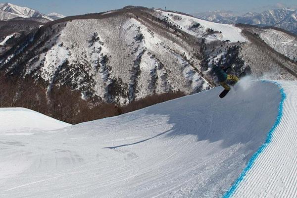 日本最值得去的十大滑雪场推荐