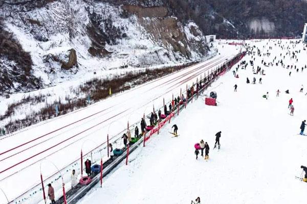 2022神灵寨滑雪场什么时候可以滑雪