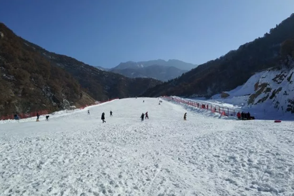 神灵寨滑雪场2021年12月29日开放公告