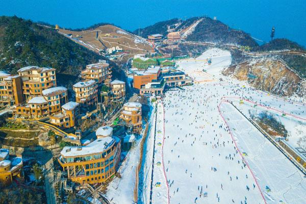 2022安吉云上草原滑雪场门票价格一览