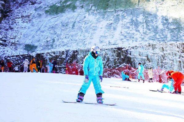 2022杭州桐庐生仙里国际滑雪场门票多少钱-门票价格一览
