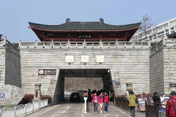 长沙岳麓山住在哪里好 住宿推荐