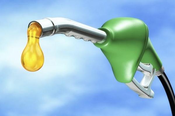 国内航线燃油附加费3月5日起翻倍 具体原因是什么