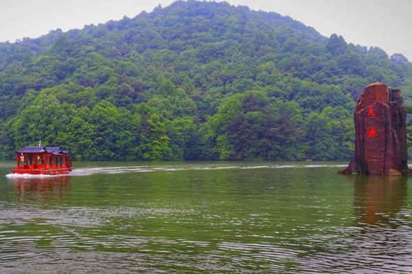 木兰天池介绍 木兰天池风景区介绍