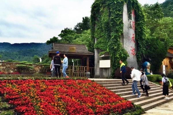 木兰天池介绍 木兰天池风景区介绍