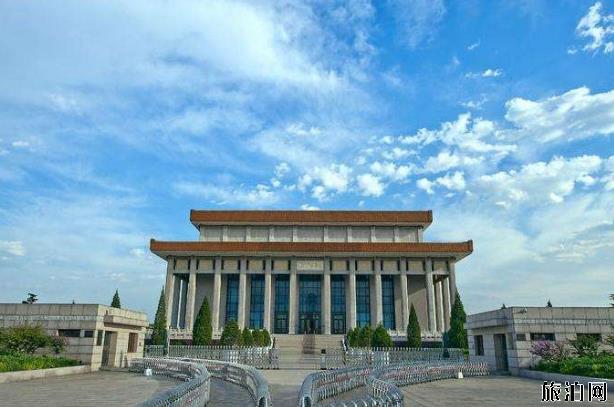 北京毛主席纪念堂开放时间以及注意事项和交通攻略