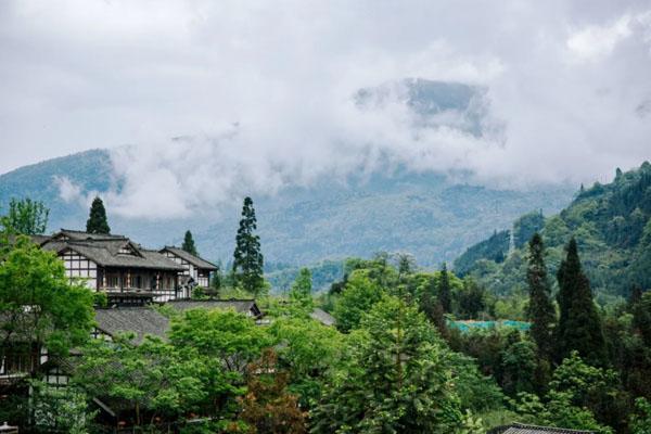 乐山周边有哪些好玩的景点推荐