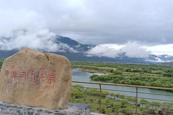 西藏秋天旅游景点推荐