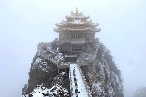 老君山什么时候下雪2023年11月