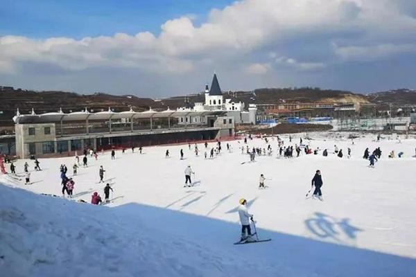 青鹃山滑雪场怎么去 在什么地方