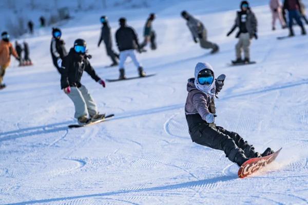 新疆滑雪场有哪些 最好的六大滑雪场