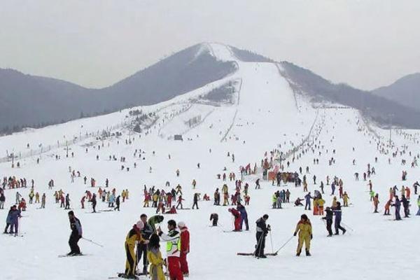 济南滑雪场哪个好玩 每一个体验感都很棒