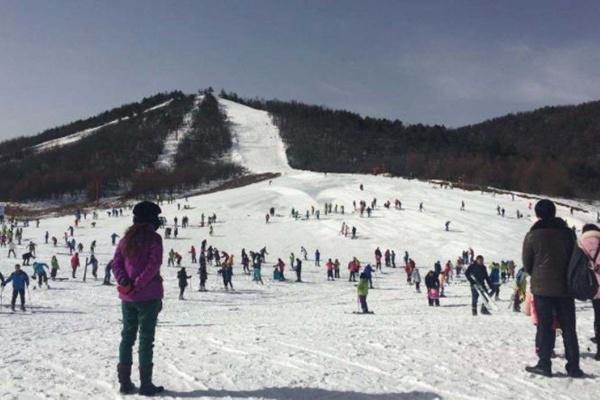 湖北最大的滑雪场在哪