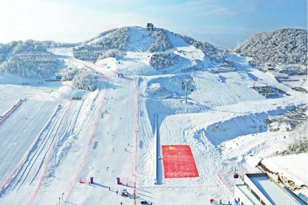 恩施绿葱坡滑雪场开放时间及门票价格