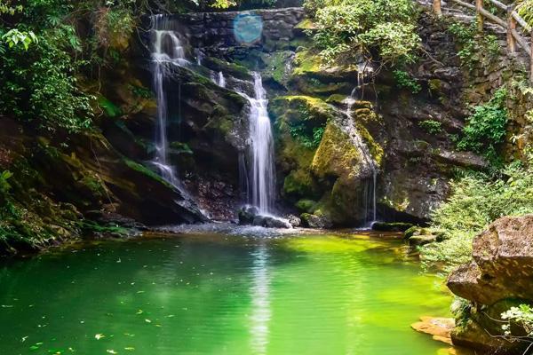 成都南宝山旅游景点介绍