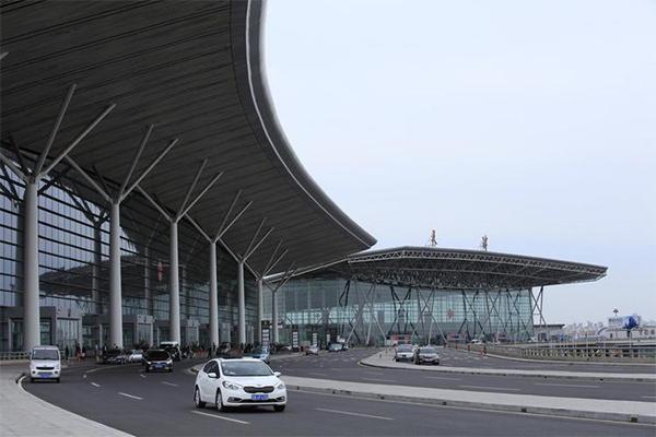 天津滨海国际机场停车费怎么收