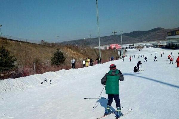 2024沈阳棋盘山滑雪场门票多少钱