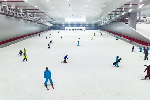 西安室内滑冰滑雪的地方